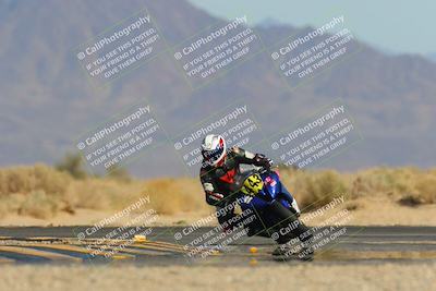 media/Mar-22-2025-CVMA (Sat) [[462c0ffedb]]/Race 13-Amateur Supersport Middleweight/